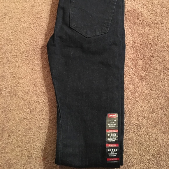 Levi Men’s Jeans - Picture 2 of 4